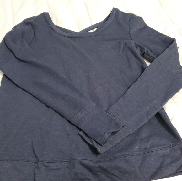 Old Navy Active long sleeve with criss-cross back - Picture 1 of 2